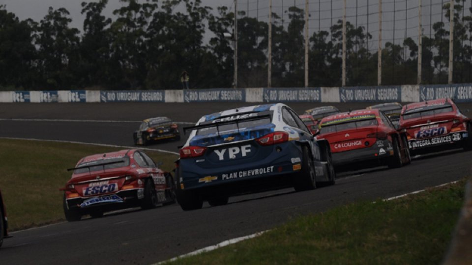 Matías Rossi se quedó con la victoria del Súper TC2000 en Paraná.