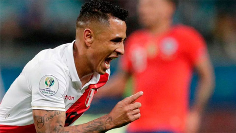 Perú superó a Chile y jugará la final