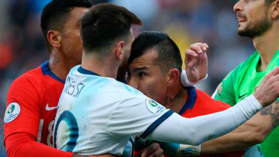 AFA presentó su defensa de Messi ante Conmebol para evitar sanciones.
