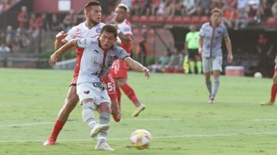 El Sabalero y el Bicho abren la temporada en Santa Fe por la Sudamericana.