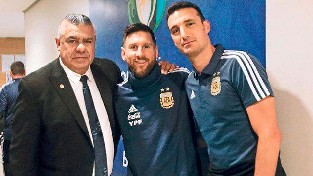 Tapia se presenta en Conmebol para defender a Messi: Los argumentos de AFA