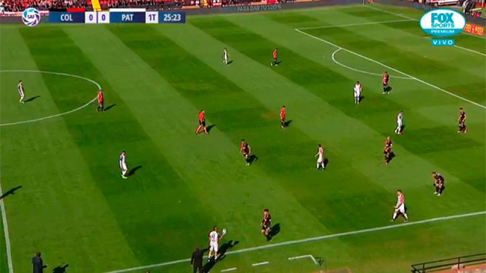 Patronato debutó en la Superliga con una gran victoria ante Colón.