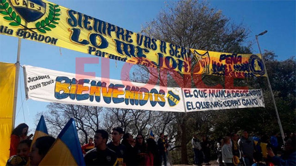 Los fanáticos ya esperan por la llegada de Boca.