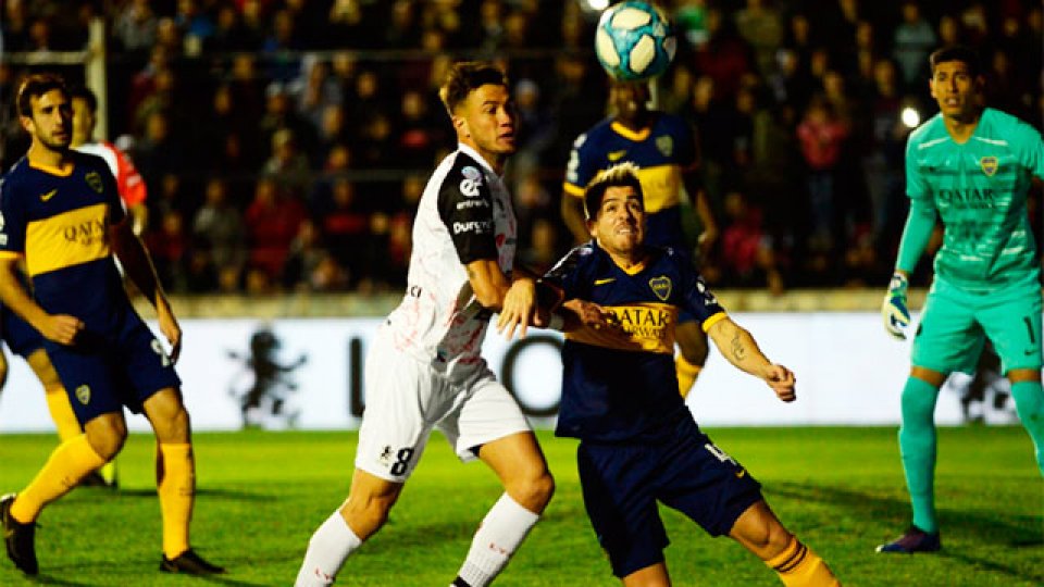 El Xeneize fue claro dominador y festejó ante el Rojinegro.