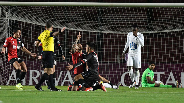 Copa Sudamericana: Colón goleó a Zulia y logró una histórica clasificación a semifinales