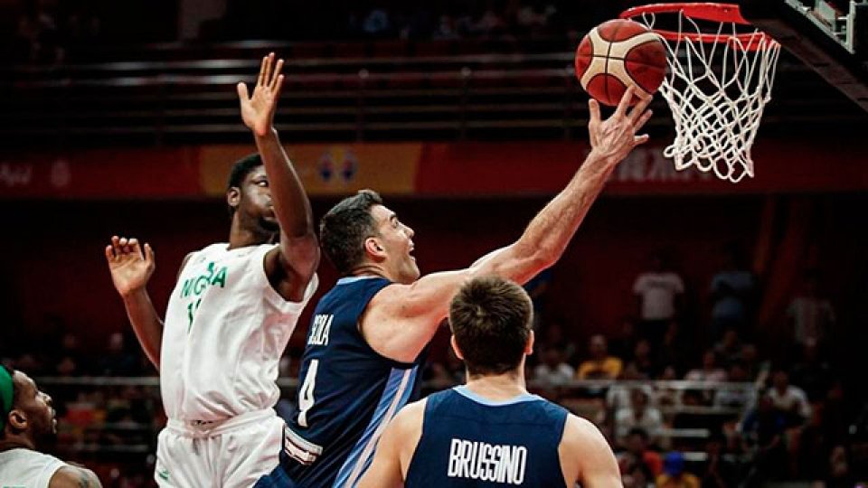 Argentina enfrenta a Rusia y va por el primer lugar de su grupo.