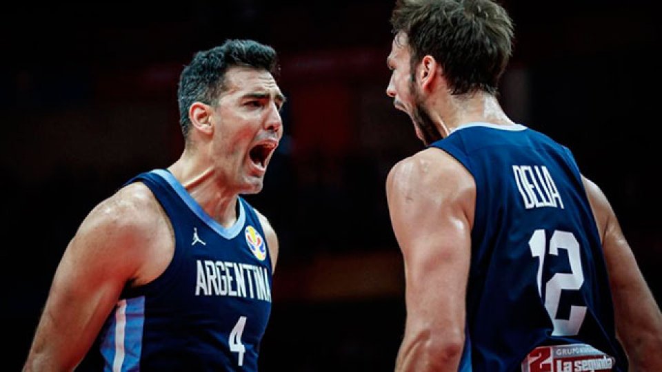 Argentina enfrenta a Polonia por el primer lugar de su grupo.