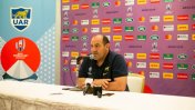 El entrenador de los Pumas pidió disculpas por las críticas sobre el arbitraje