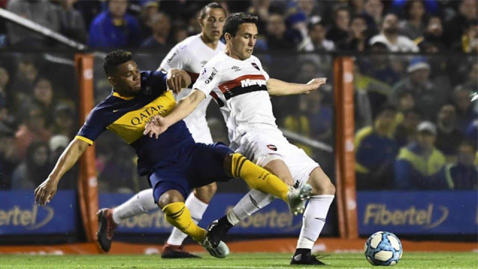 El Xeneize no supo sostener el marcador y la Lepra se llevó de La Bombonera.