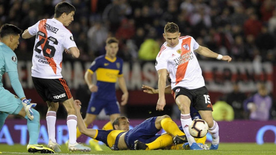 Nueva disputa entre River y Boca por cuándo se juega la última fecha.