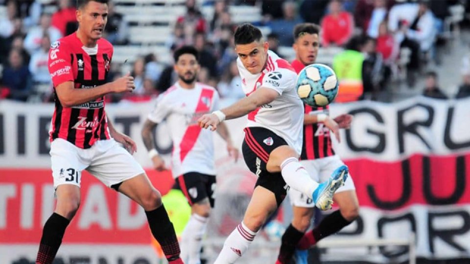 El Patrón dio pelea pero no pudo contra el Millonario, que fue superior.