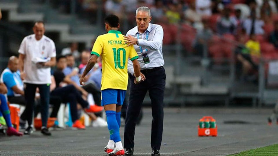 Preocupación en Brasil por una nueva lesión de Neymar.