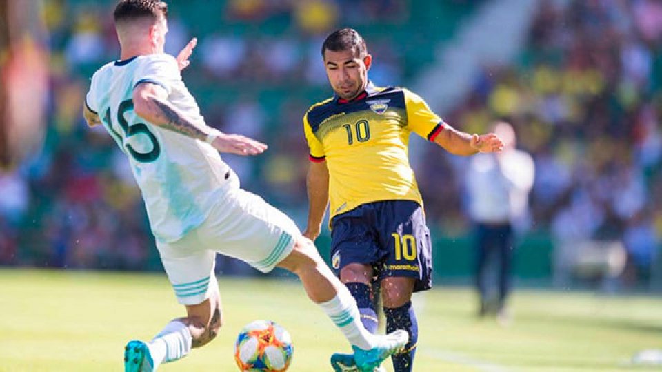 Argentina aplast&oacute; a Ecuador en Alicante.