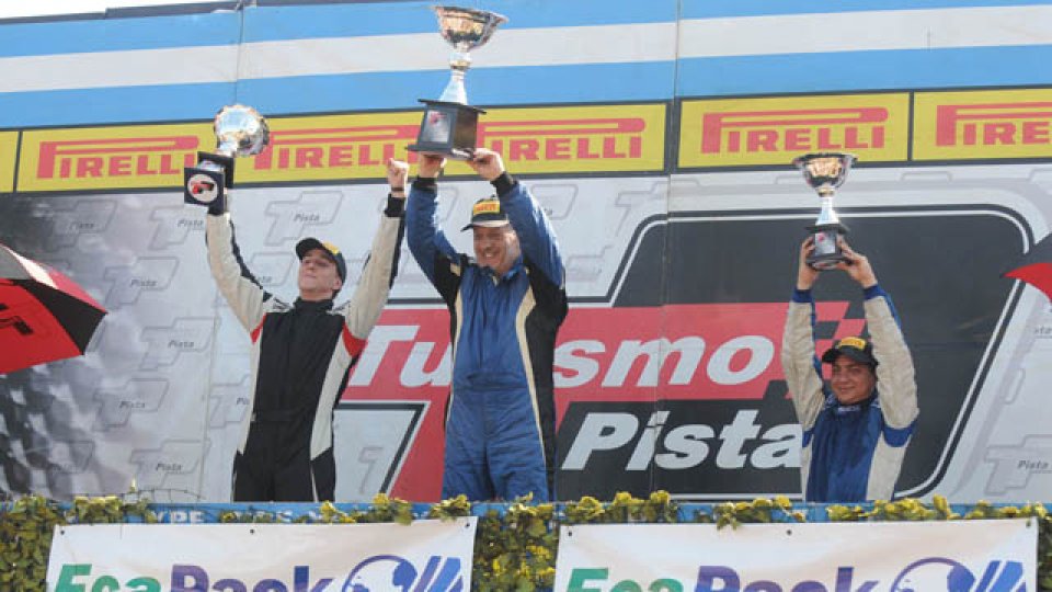 El Turismo Pista en Ober&aacute; le dio buenos resultados a los entrerrianos.