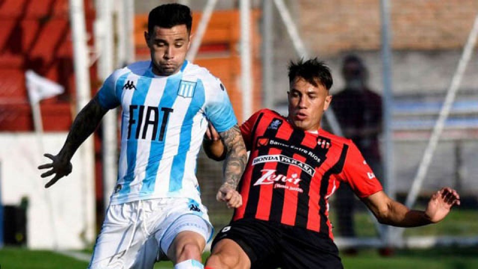 Patrón jugó mal el primer tiempo pero mejoró en el complemento.