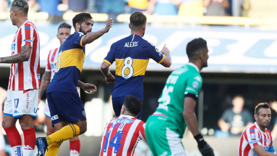 El Xeneize festejó ante el equipo santafesino.