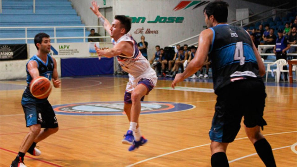 Echagüe cortó la mala racha y volvió al triunfo en la Liga Argentina.