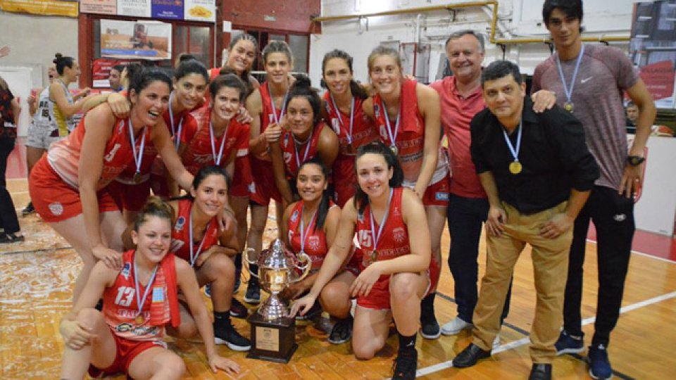 Las chicas del Rojo se llevaron un valioso segundo puesto.