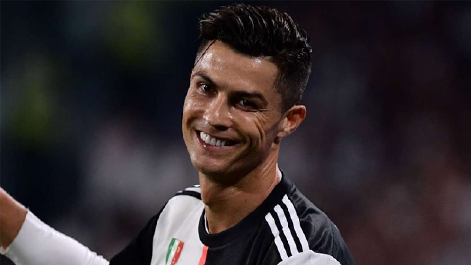 "Estoy feliz en Juventus, me gusta todo del club", señaló CR7.