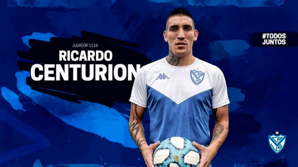 Ricardo Centurión continuará su carrera en Vélez.