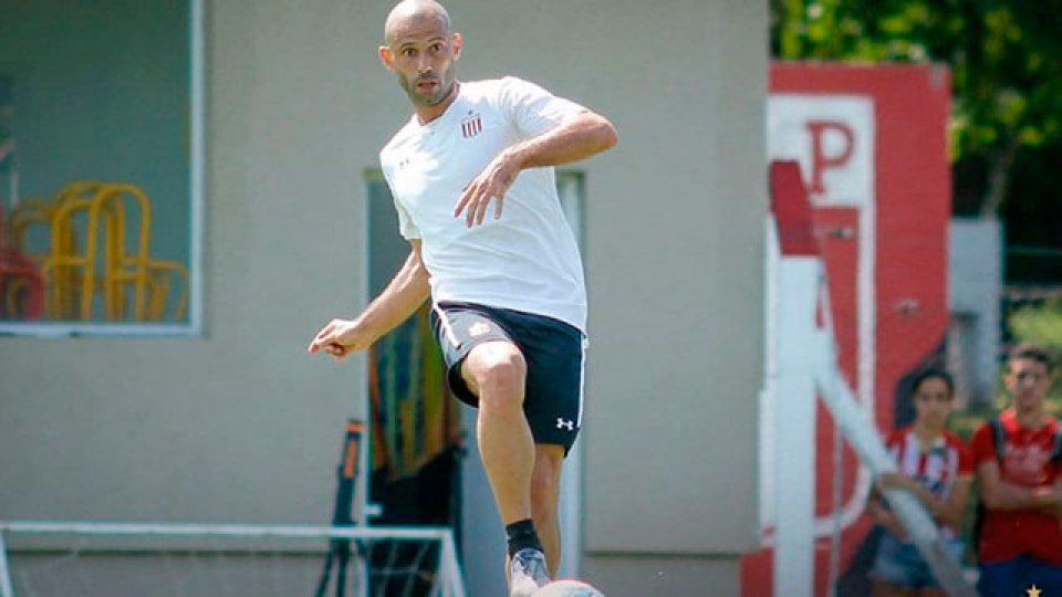 Mascherano sumó sus primeros minutos en Estudiantes.