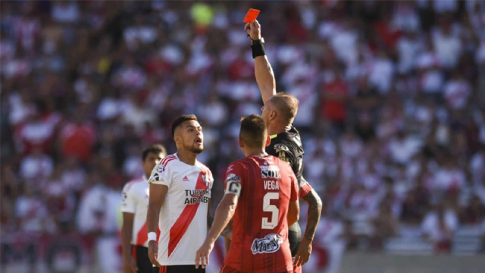 La victoria le sirvió al Millonario para afianzarse en la cima del torneo.