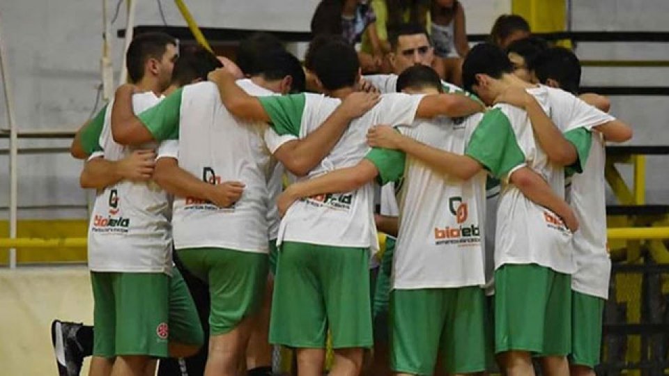 Ciclista ganó en San Salvador y llega tercero a playoffs.