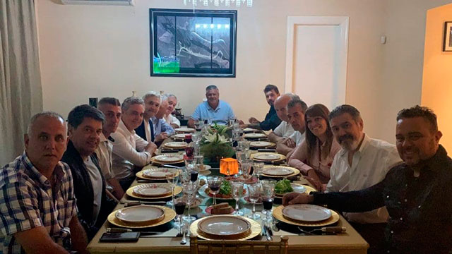 14 presidentes de los clubes de Primera se reunieron con Tapia.