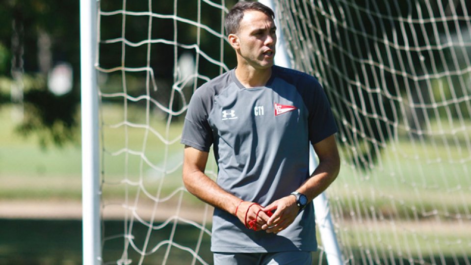 El Chavo dirigió el entrenamiento de cara al cierre de la Superliga.