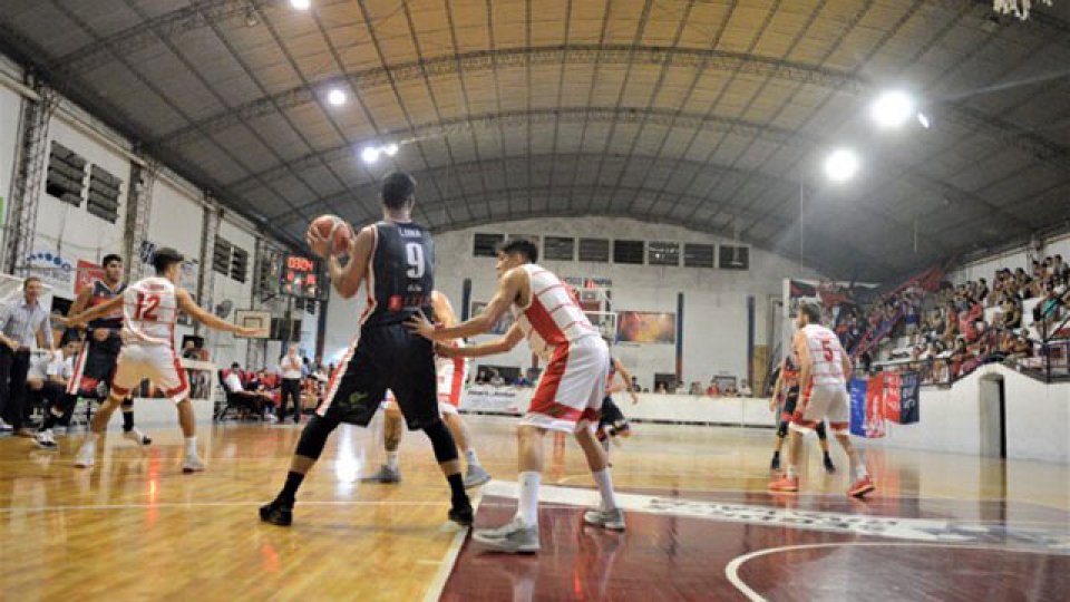 Básquet: La Confederación Argentina suspendió el Torneo Federal.