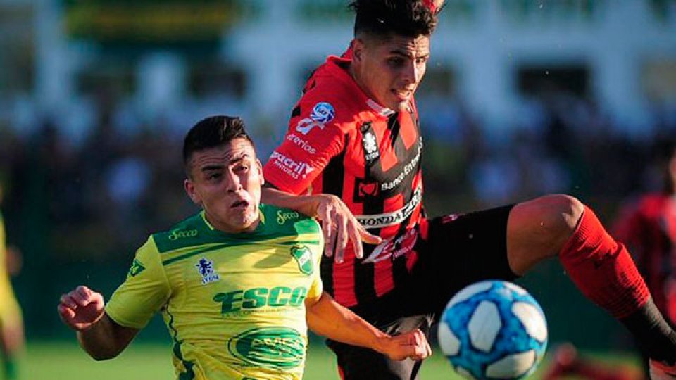 Patronato cayó 2-0 ante Defensa y Justicia.