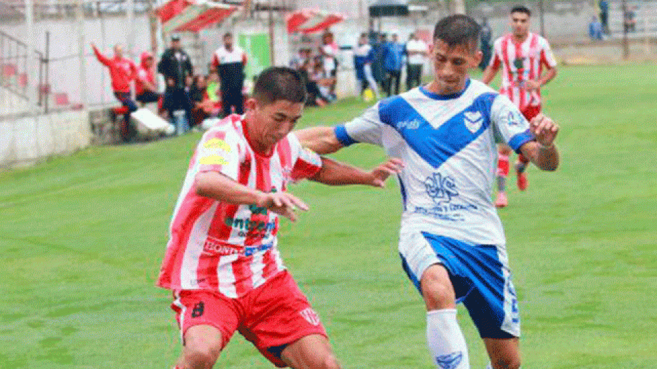 Atlético Paraná y Sportivo Urquiza jugarán el Torneo Regional Amateur.