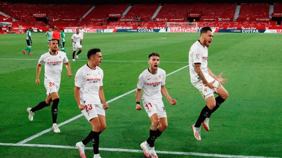 Lucas Ocampos marcó para el Sevilla.