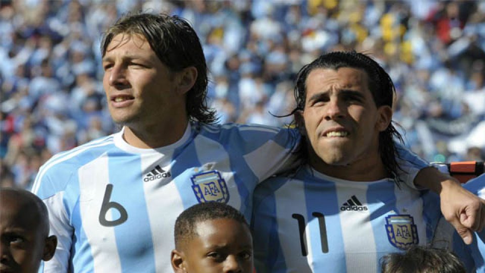 El Gringo Heinze y el Apache fueron compañeros en la Selección Argentina.