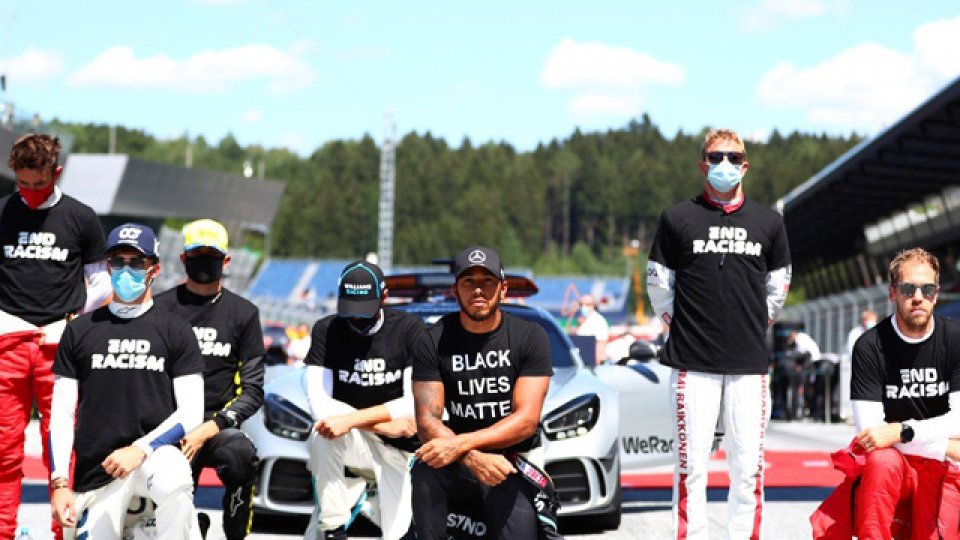 La Fórmula 1 se unió a las protestas contra la discriminación y el racismo.