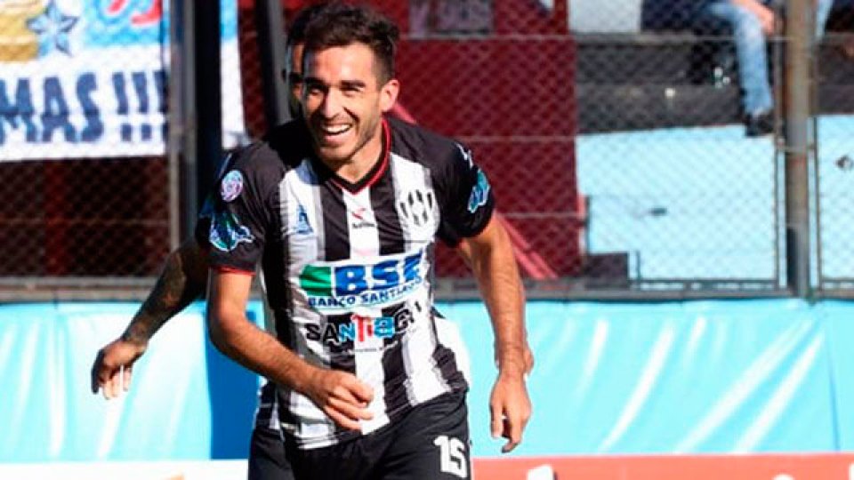 El Cabezón Alzugaray tendrá su segunda experiencia fuera del fútbol argentino.