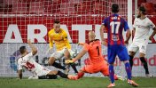 Video: El ex-River, Ocampos, hizo un gol para Sevilla y como arquero salvó a su equipo