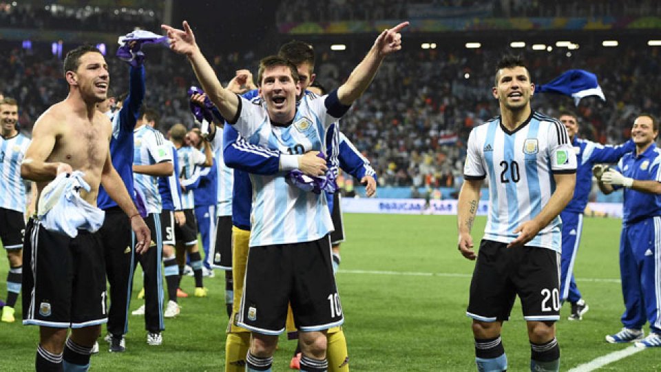 Argentina eliminaba a Holanda y era finalista.
