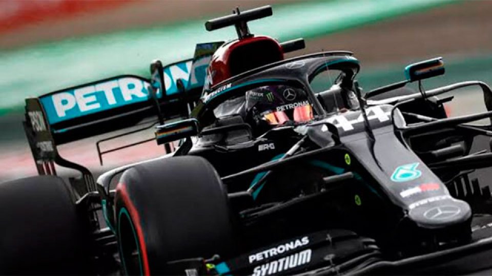 Hamilton se qued&oacute; con la victoria en el Gran Premio de Hungr&iacute;a.