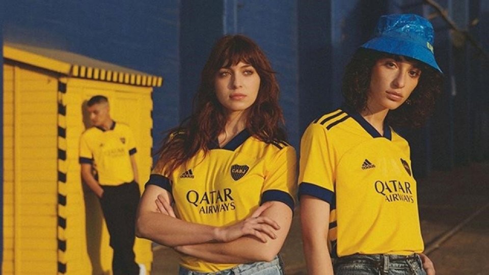 La nueva tercera camiseta de Boca homenajea a la Bombonera.