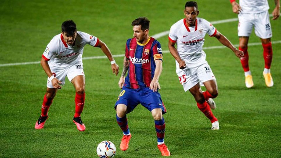 Barcelona, con Messi antes de la Selección, empató con el Sevilla de Ocampos.