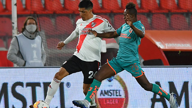 River goleó a Liga de Quito y se aseguró el primer lugar de su grupo.
