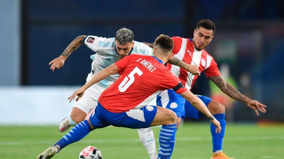 Argentina y Paraguay igualaron 1-1: El VAR le anuló un gol a Lionel Messi.