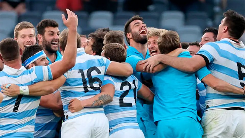 Los Pumas se impusieron con autoridad a los All Blacks en el Tres Naciones.