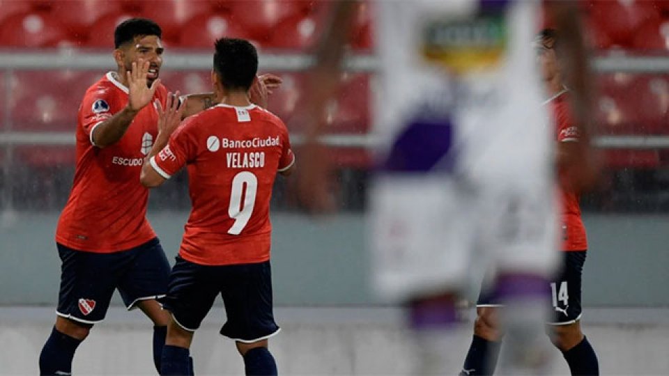 Independiente selló su clasificación a los cuartos de final.