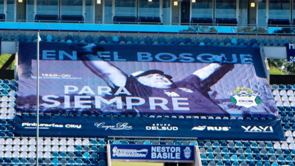 El emotivo homenaje del Lobo en La Plata. (Foto: Gimnasia 133)