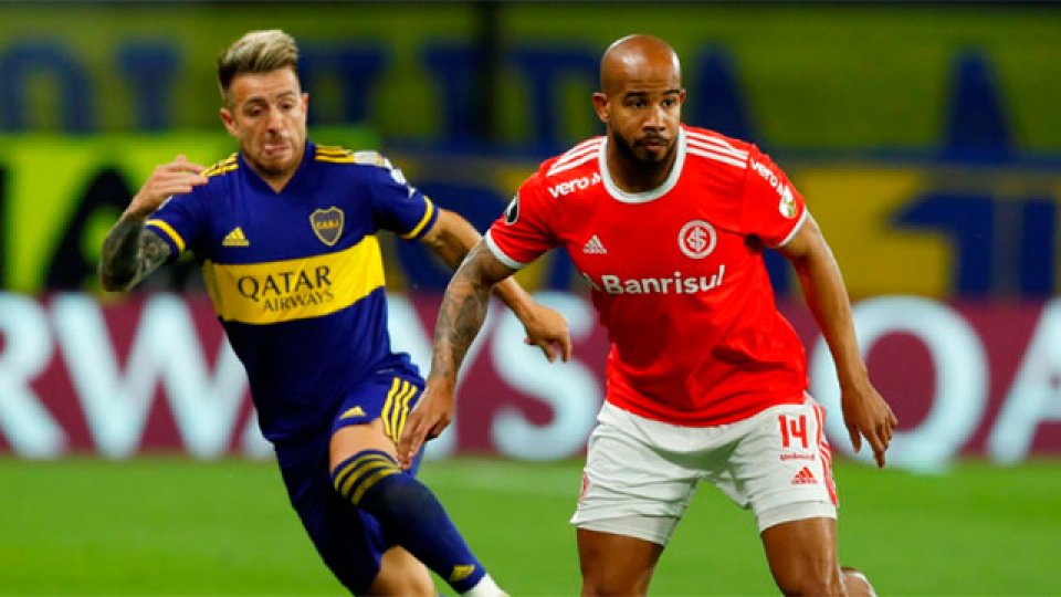 Boca sufrió, le ganó por penales a Inter y está en cuartos de final.