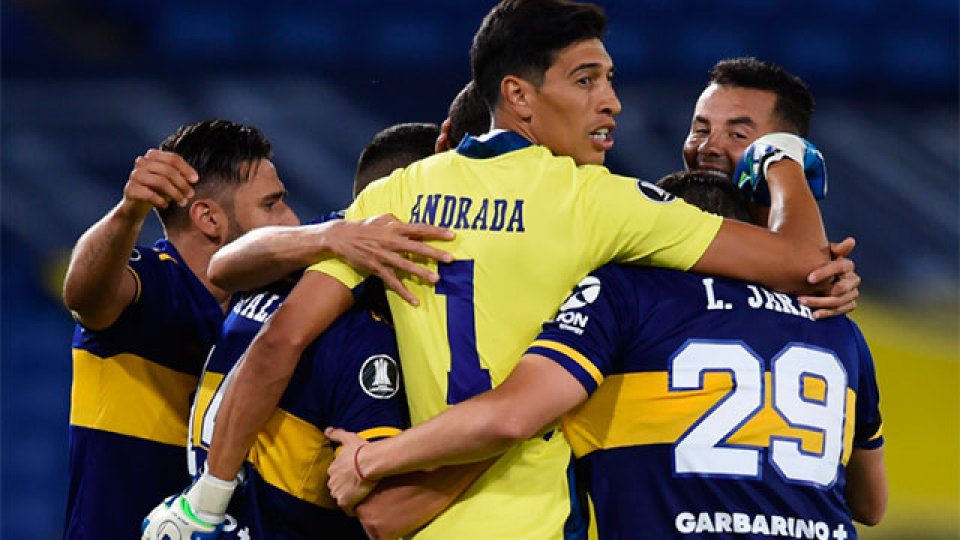 Boca sufrió, le ganó por penales a Inter y está en cuartos de final.