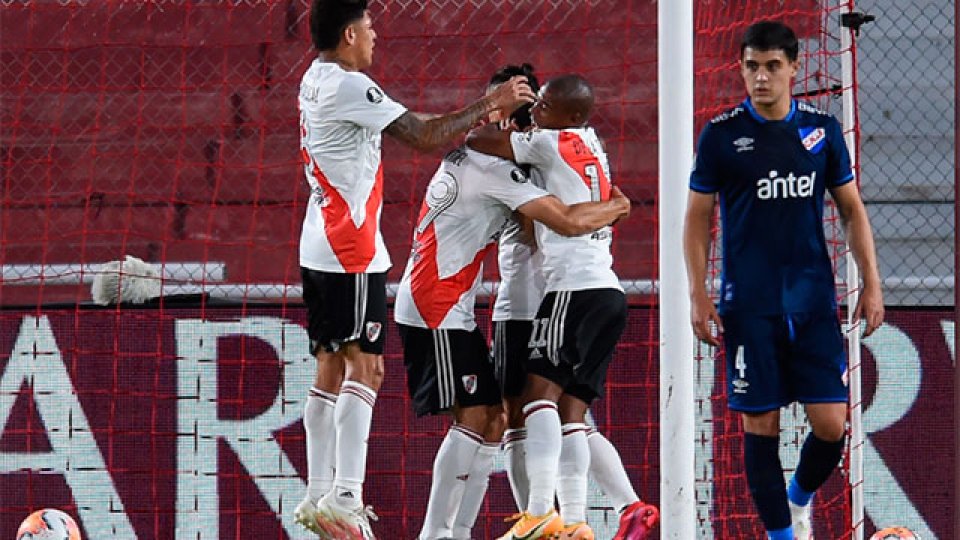 River le gan&oacute; 2-0 a Nacional y va a Uruguay con una buena ventaja.