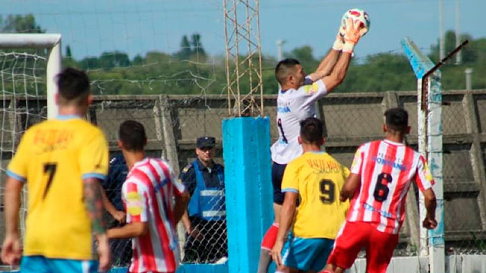 Atlético Paraná le ganó en los penales a Don Bosco. (Foto: Minuto a Minuto)